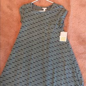Lularoe carly